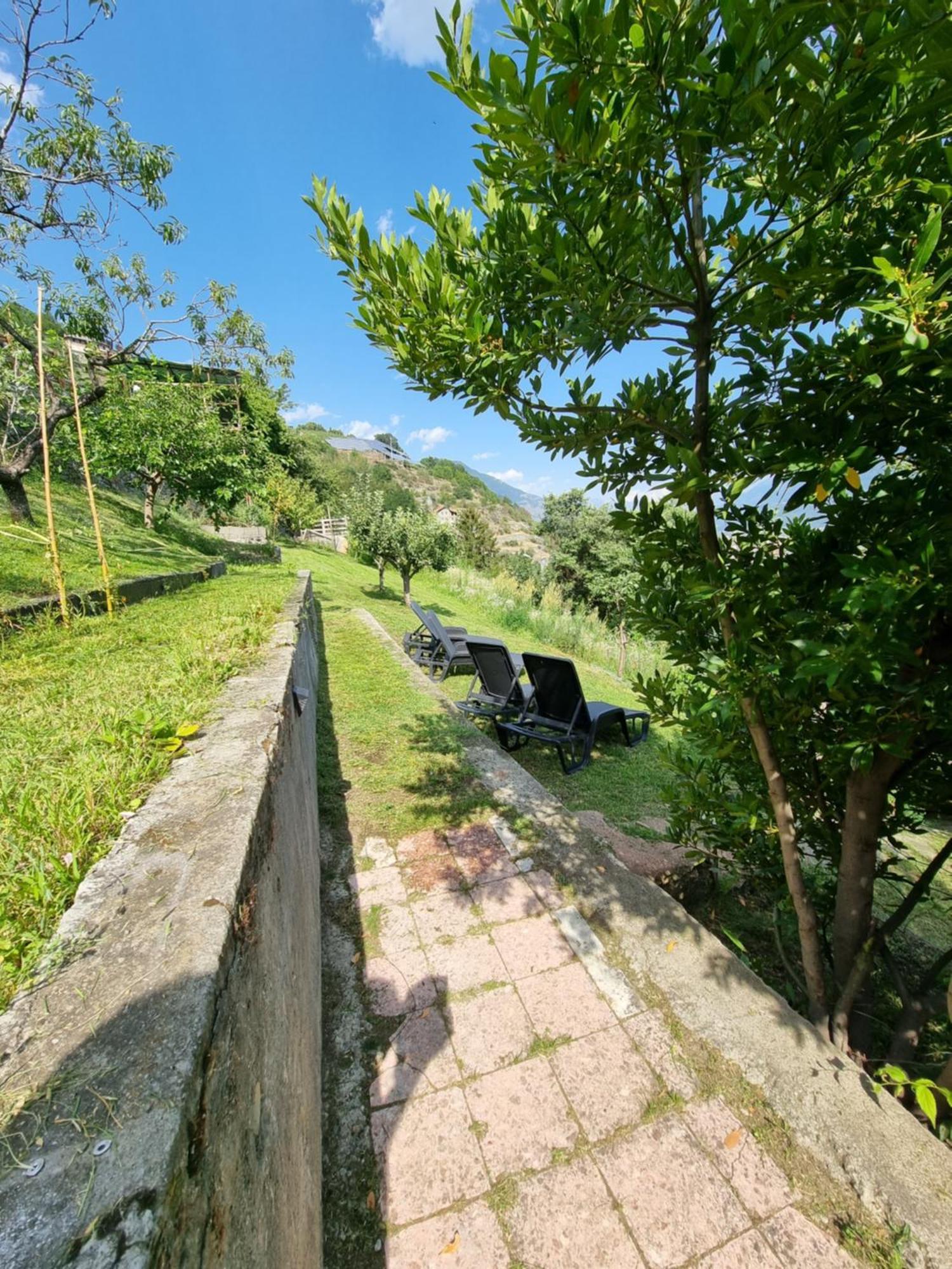 Casa Le Vignole - Aosta Exterior foto